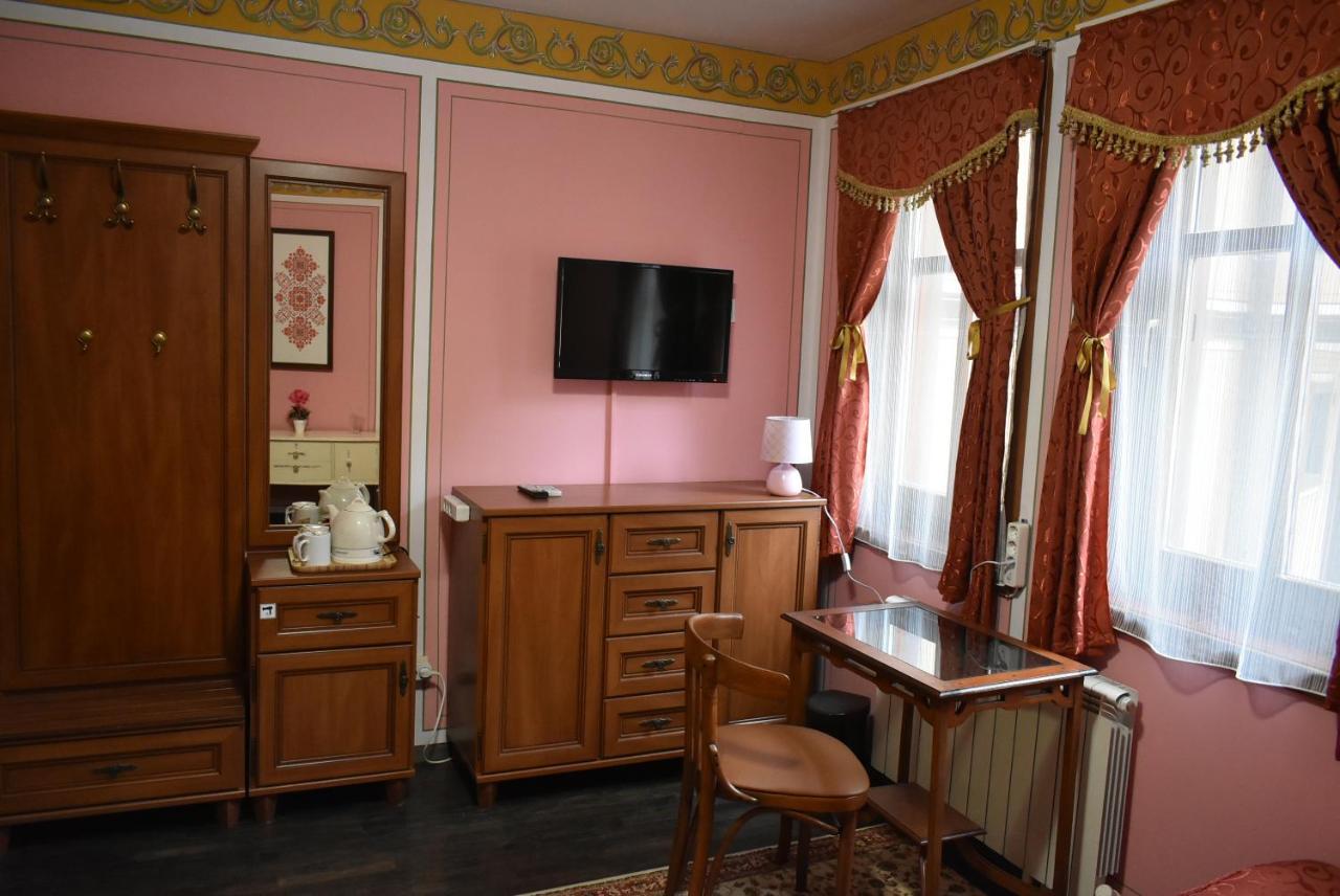 Family Hotel At Renaissance Square Filibe Dış mekan fotoğraf