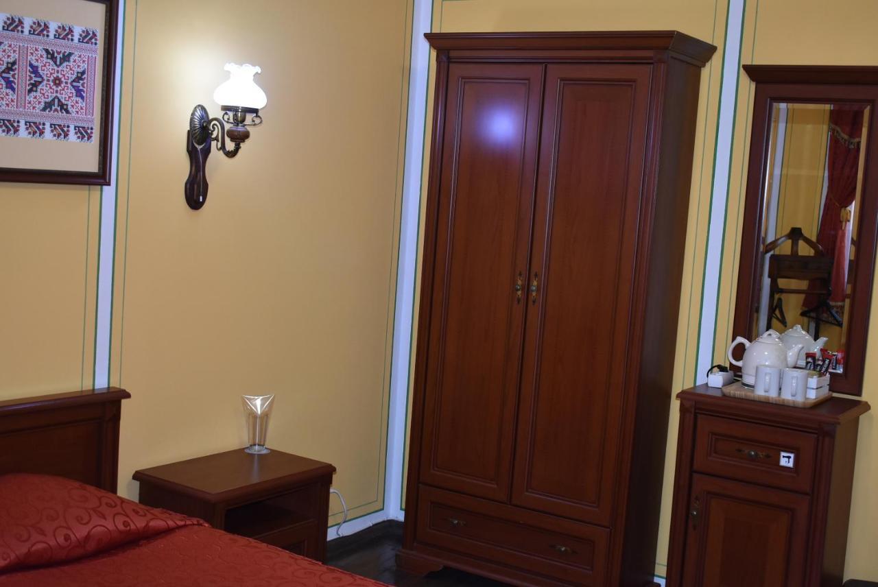 Family Hotel At Renaissance Square Filibe Dış mekan fotoğraf