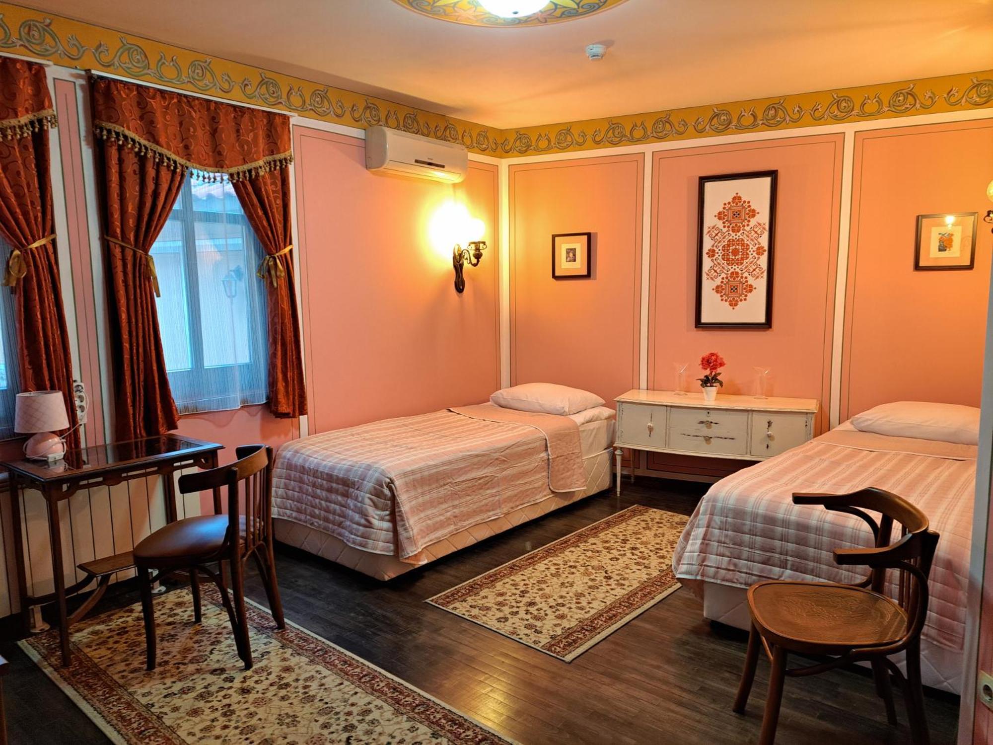 Family Hotel At Renaissance Square Filibe Dış mekan fotoğraf