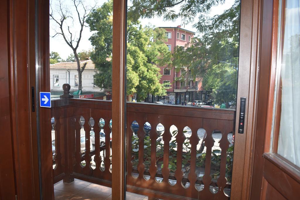 Family Hotel At Renaissance Square Filibe Dış mekan fotoğraf